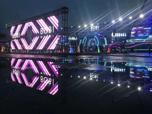 LED格栅屏燈壞了怎麼修？格栅燈損壞的三種情況及解決方案